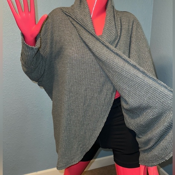 LulaRoe Tunic / Top - Picture 8 of 8